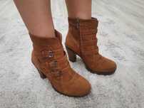 Botas de salto alto