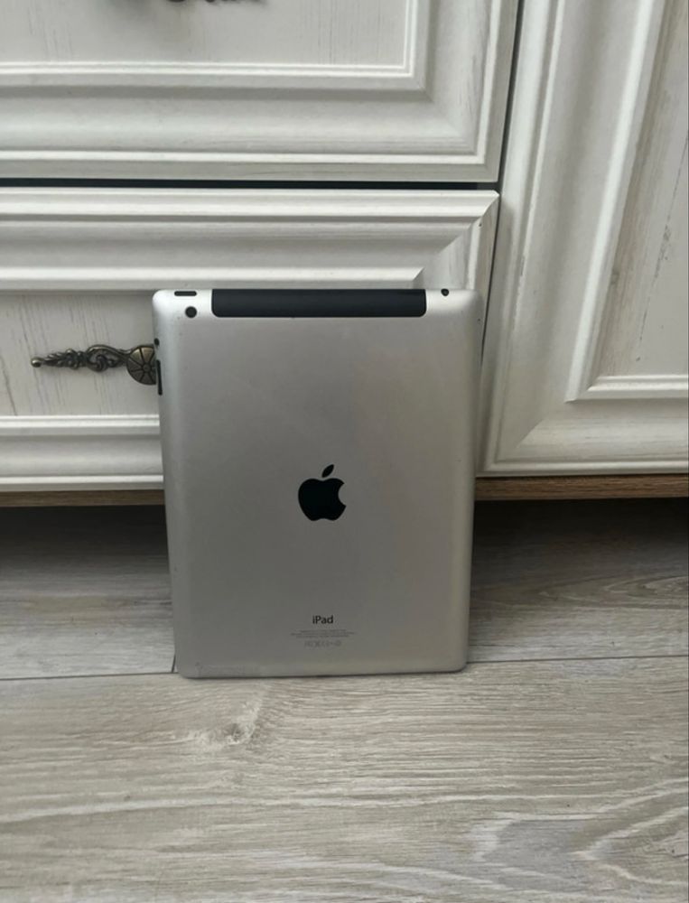 iPad 4. generacji (iPad z wyświetlaczem Retina) 2012