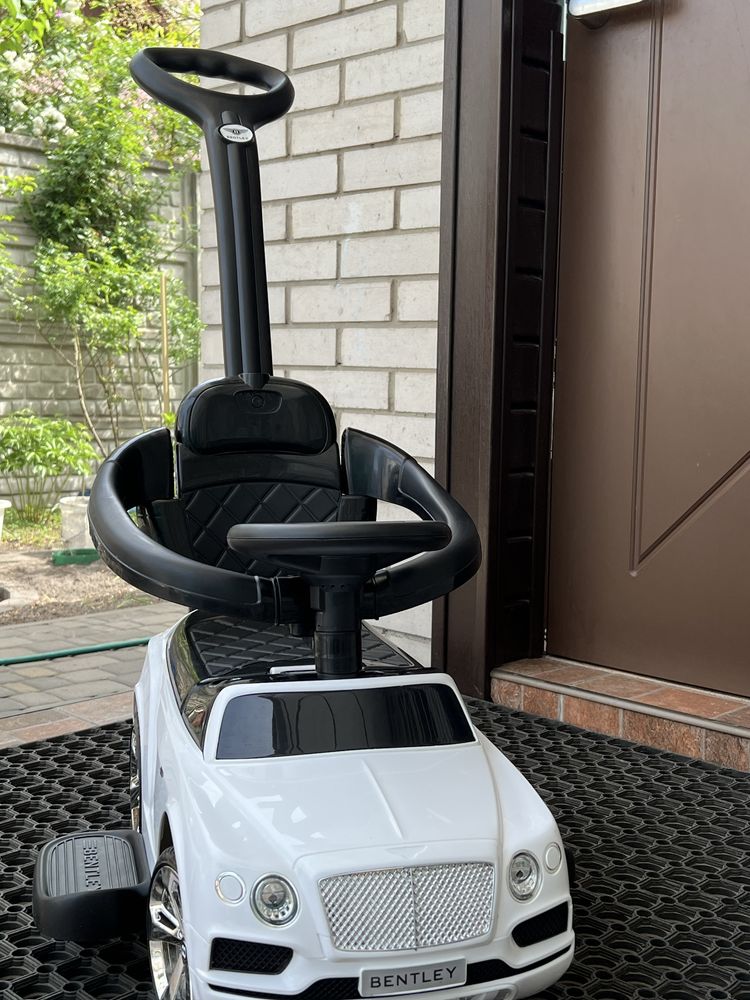 Дитяча машина Bentley