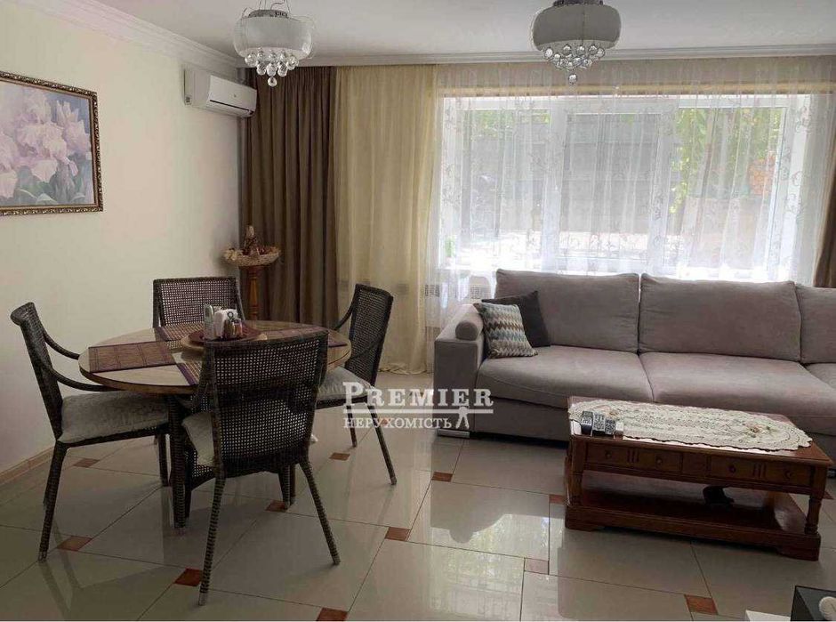 Продам сучасний двоповерховий будинок