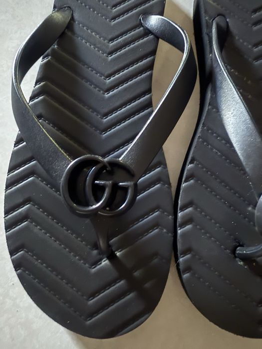 Klapki japonki basenowe Gucci 38