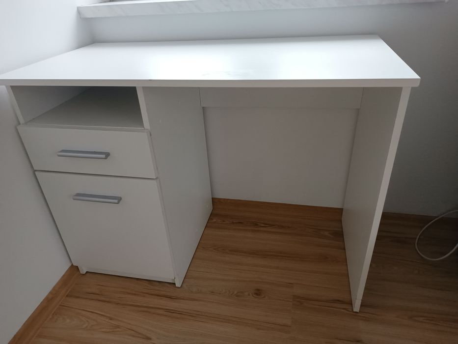 Biurko białe 100cm
