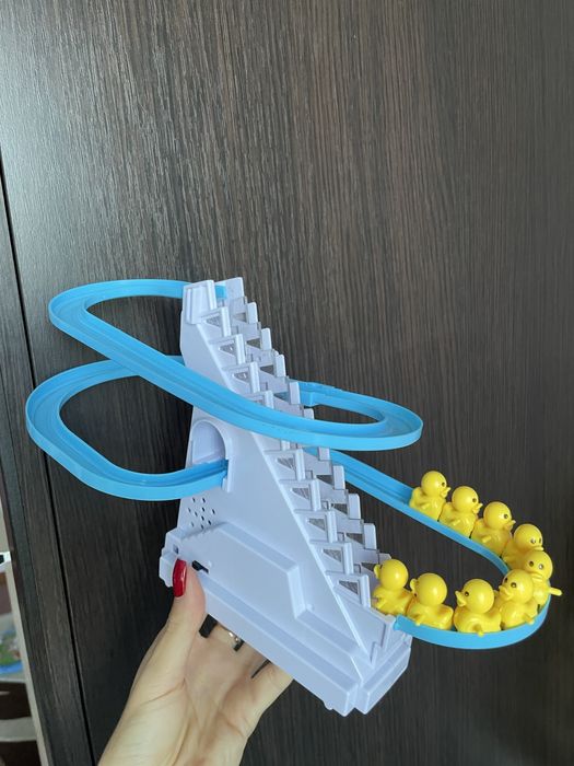 Іграшка каченята на гірці Small Duck