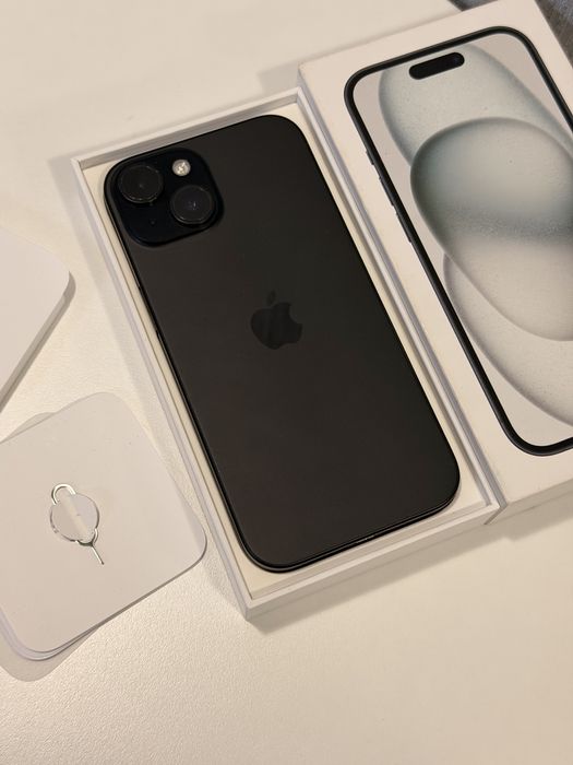 iPhone 15 Czarny z Pudełkiem, bateria 84%