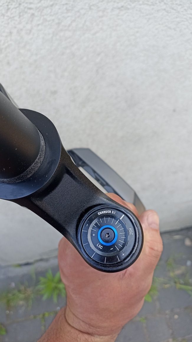 Amortyzator Rock Shox Zeb Ultimate  3.1 RC2 Butter Cup 27,5 180mm krak