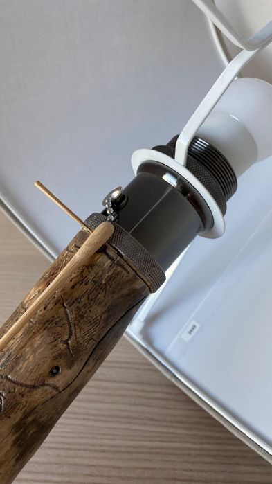 Luminária de Mesa em Madeira de Oliveira - Olive Wood Table Lamp
For