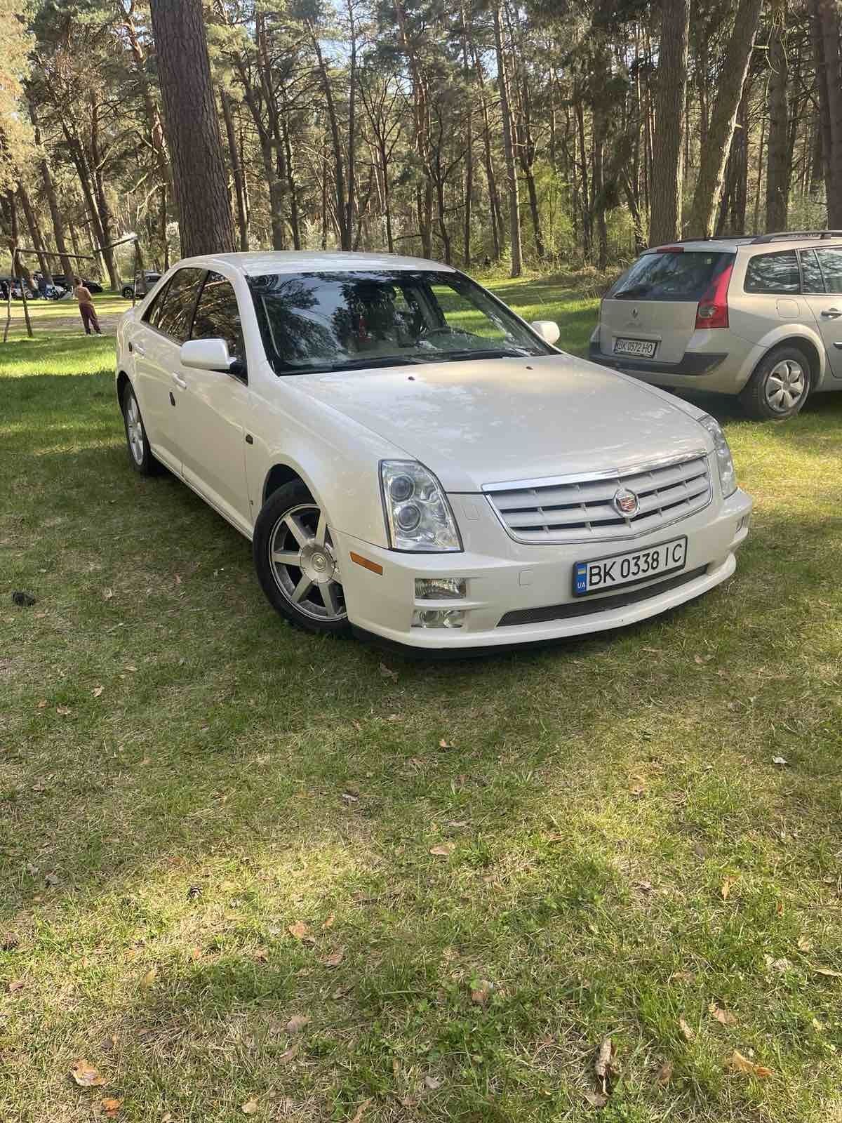 Продам Cadillac sts 3.6 l.