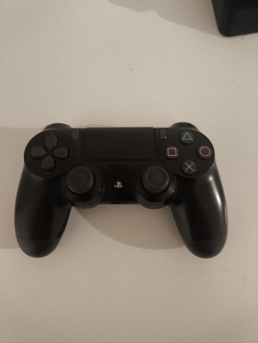 Playstation 4 Slim 1TB completo