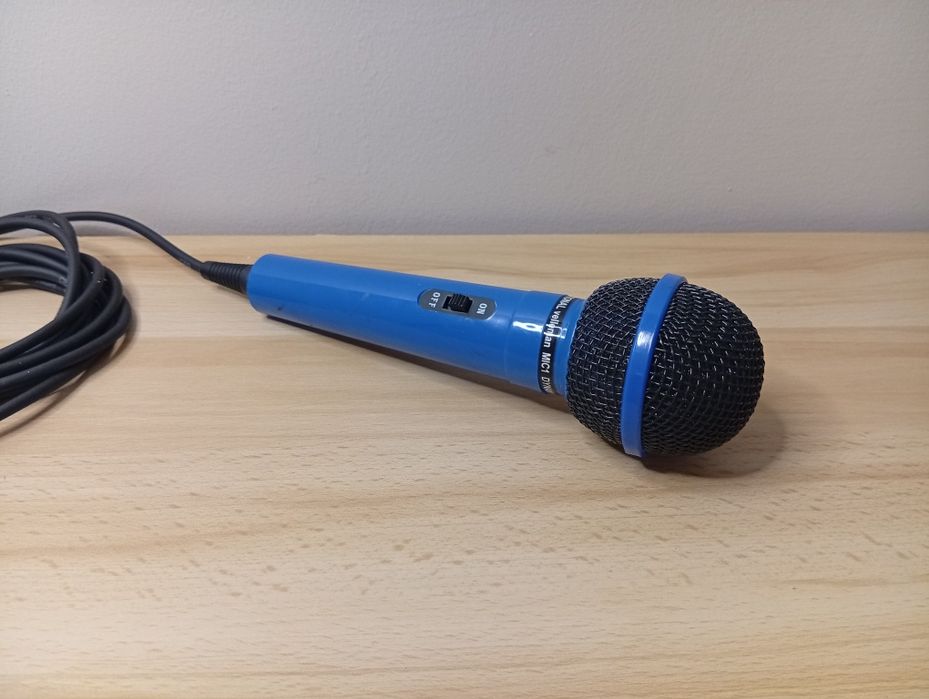 Dynamiczny mikrofon kierunkowy do śpiewania – z adapterem mini Jack