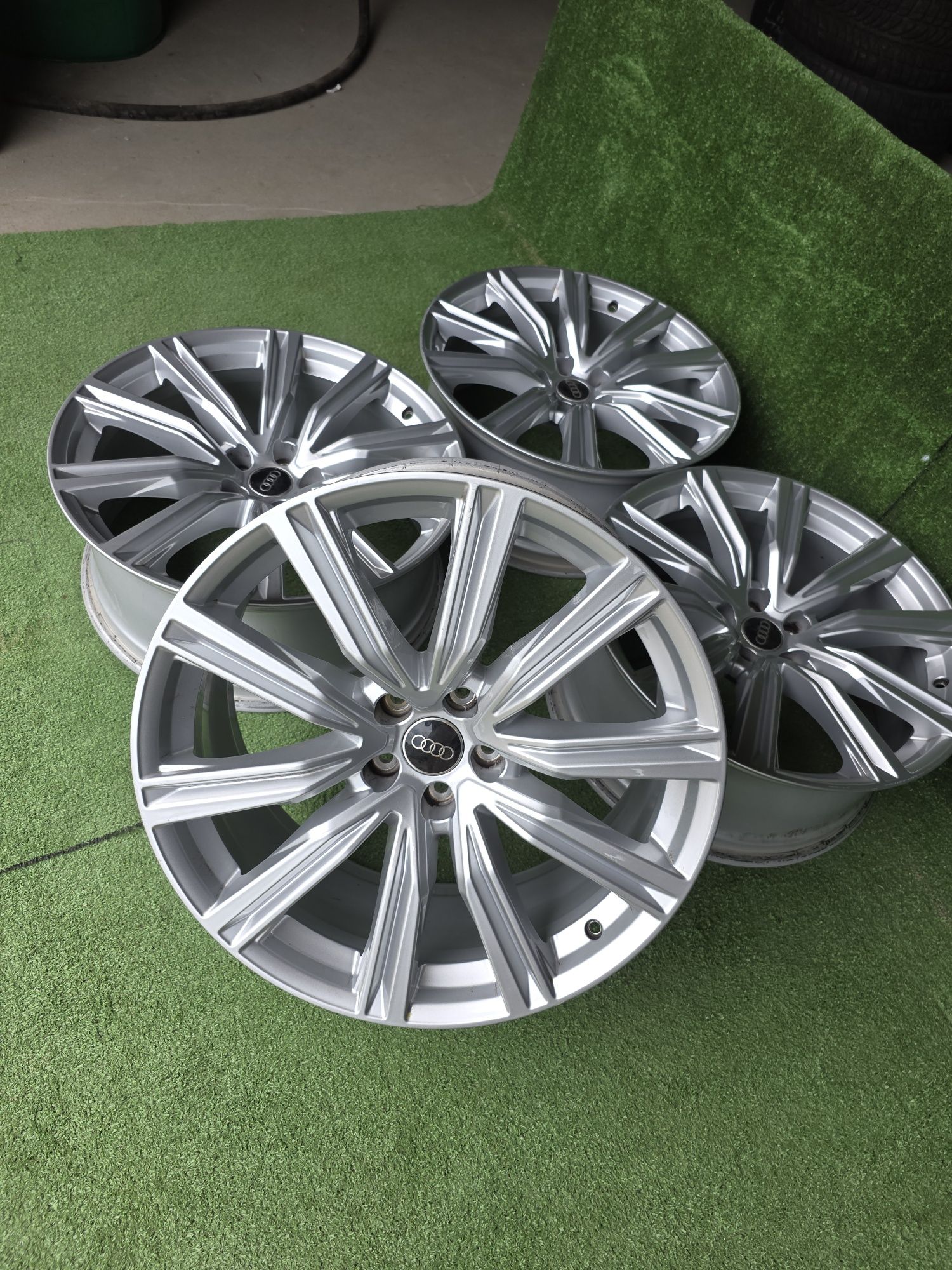 Sprzedam Alufelgi Orginalne Audi 5x112 20 A4 A5 A6 A7 A8 Q5 Q7 Q8 8