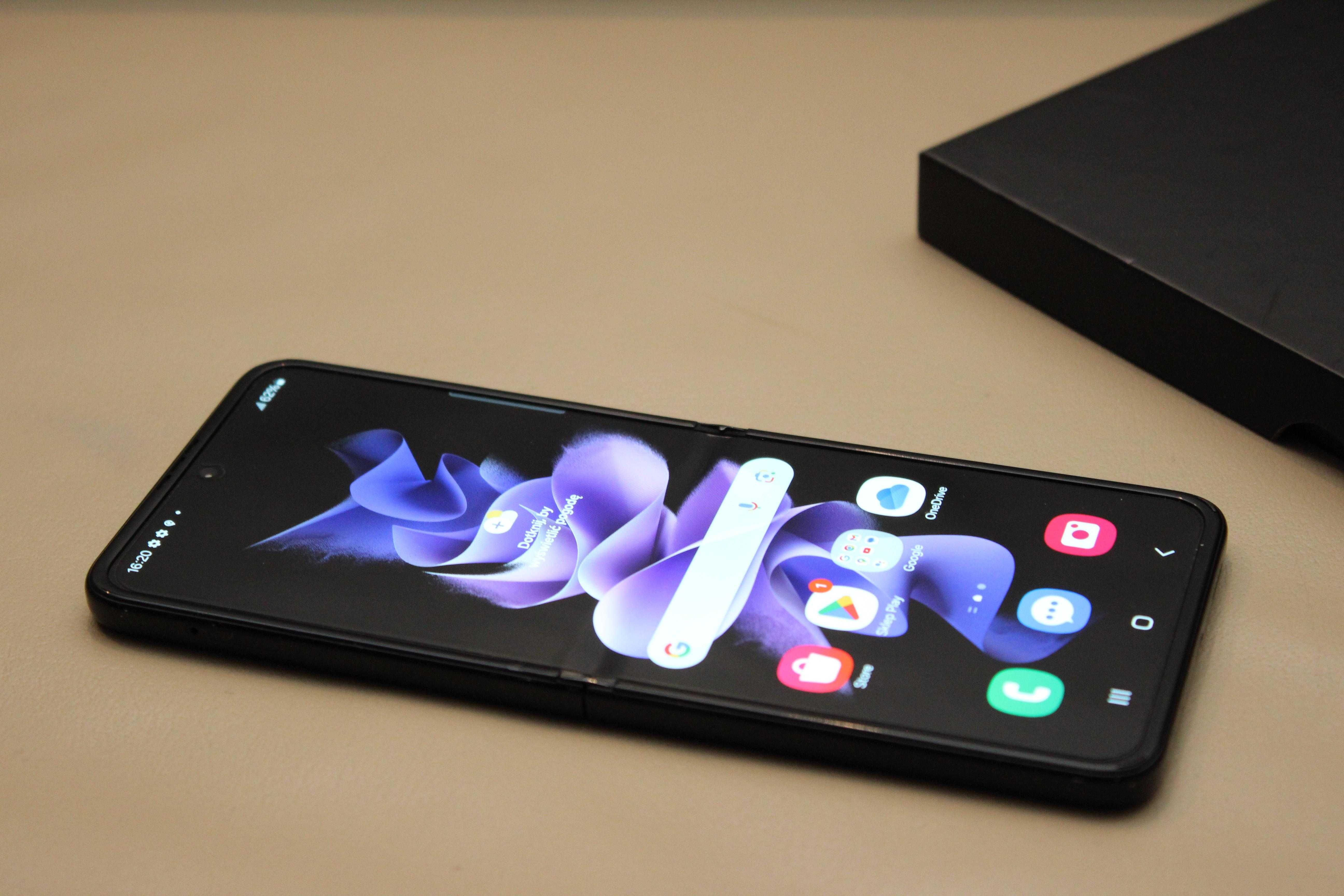 Samsung Galaxy Z FLIP3 FLIP 3 5G 8 / 128 GB SKŁADANY !