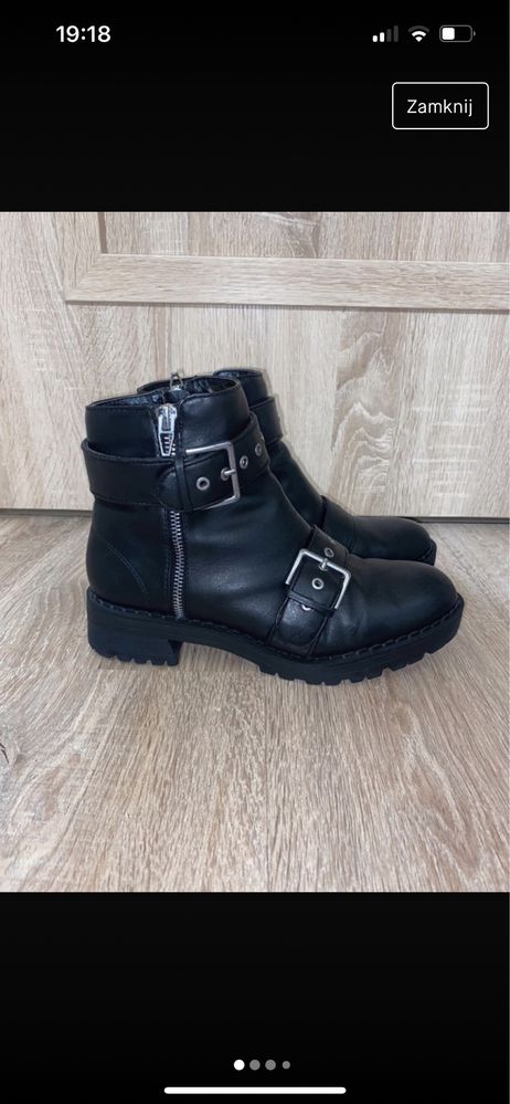 Czarne buty z klamrami Bershka rozmiar 38