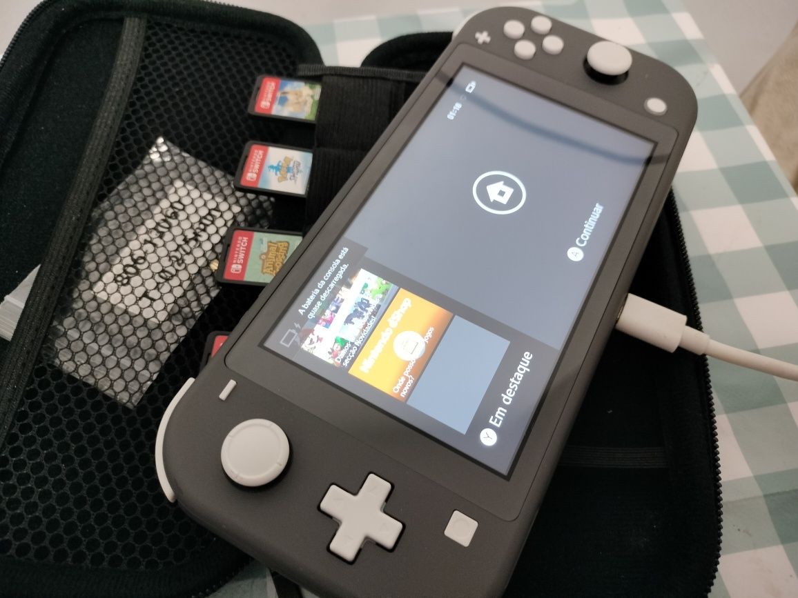 Nintendo switch lite
