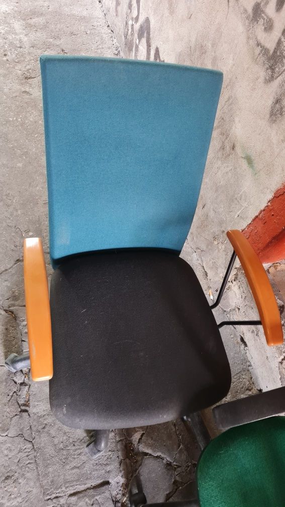 Fotel krzesło obracane biurowe