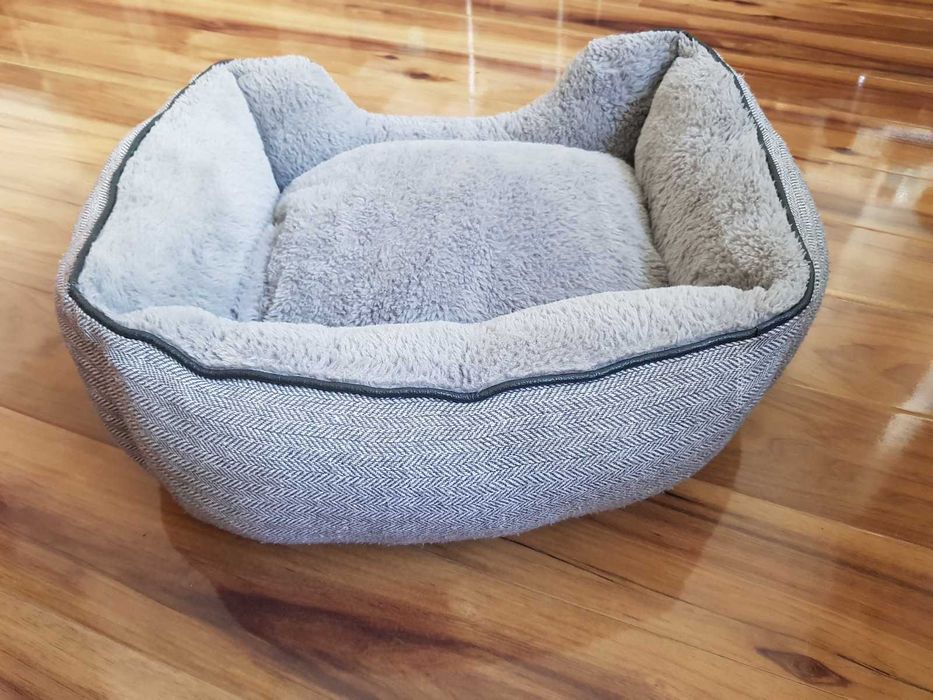 Szare legowisko dla psa Pet Collection S w jodełkę z poduszką na zamek