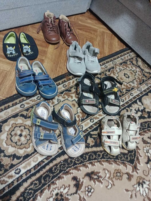 Одяг, взуття дитяче, пересилаю