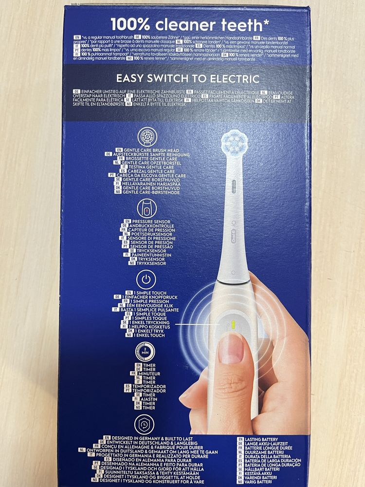 Електрична зубна щітка Oral-B iO Series 2 Clean & Care