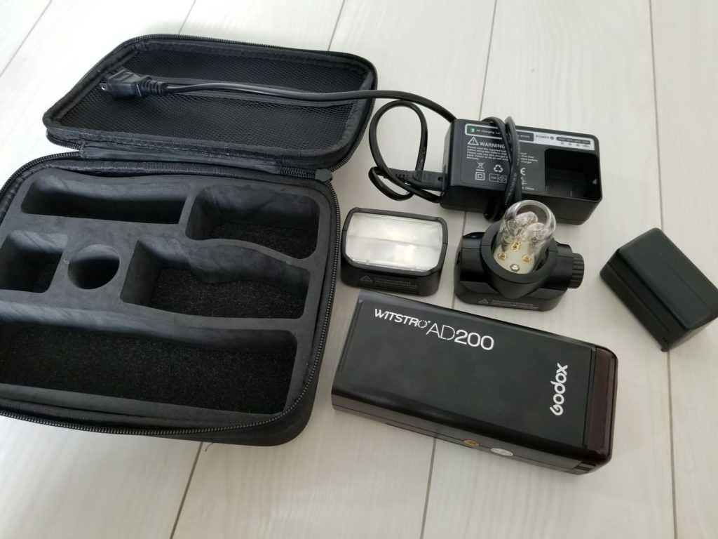 Flash Godox AD200 como novo
