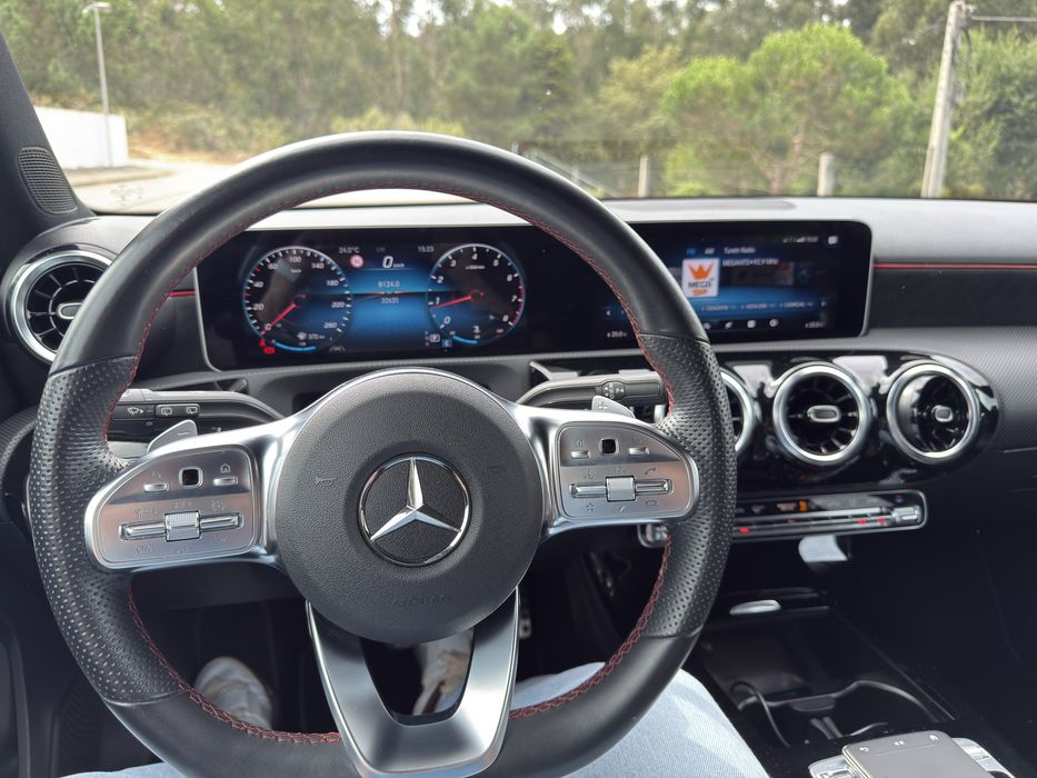 Mercedes-Benz A200 AMG Line - 34.000 km Aut. - Nacional