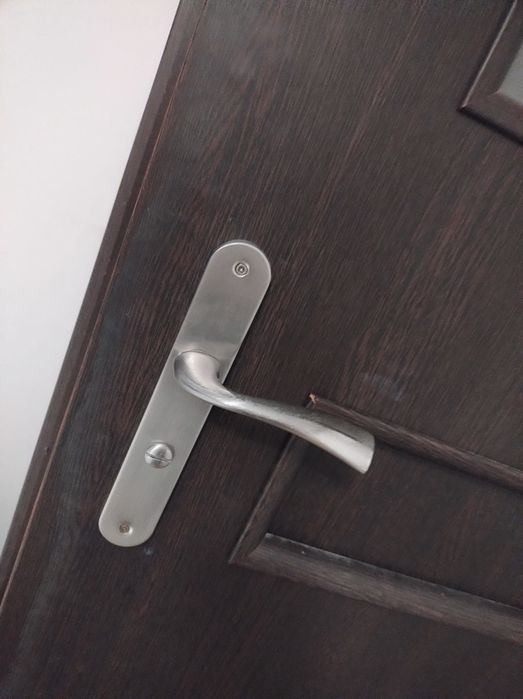 Drzwi łazienkowe stan bdb ciemny brąz