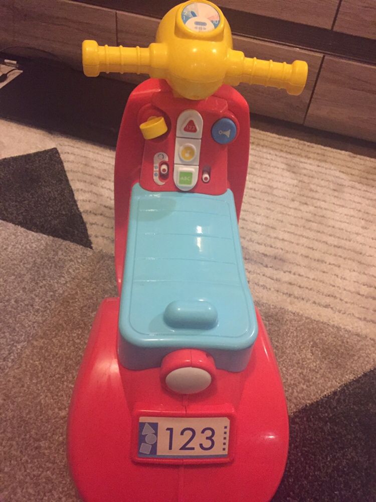 Skuter motor Fisher Price