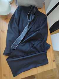 Czarny garnitur Lassar / 45% wełny / S / 36 + gratis