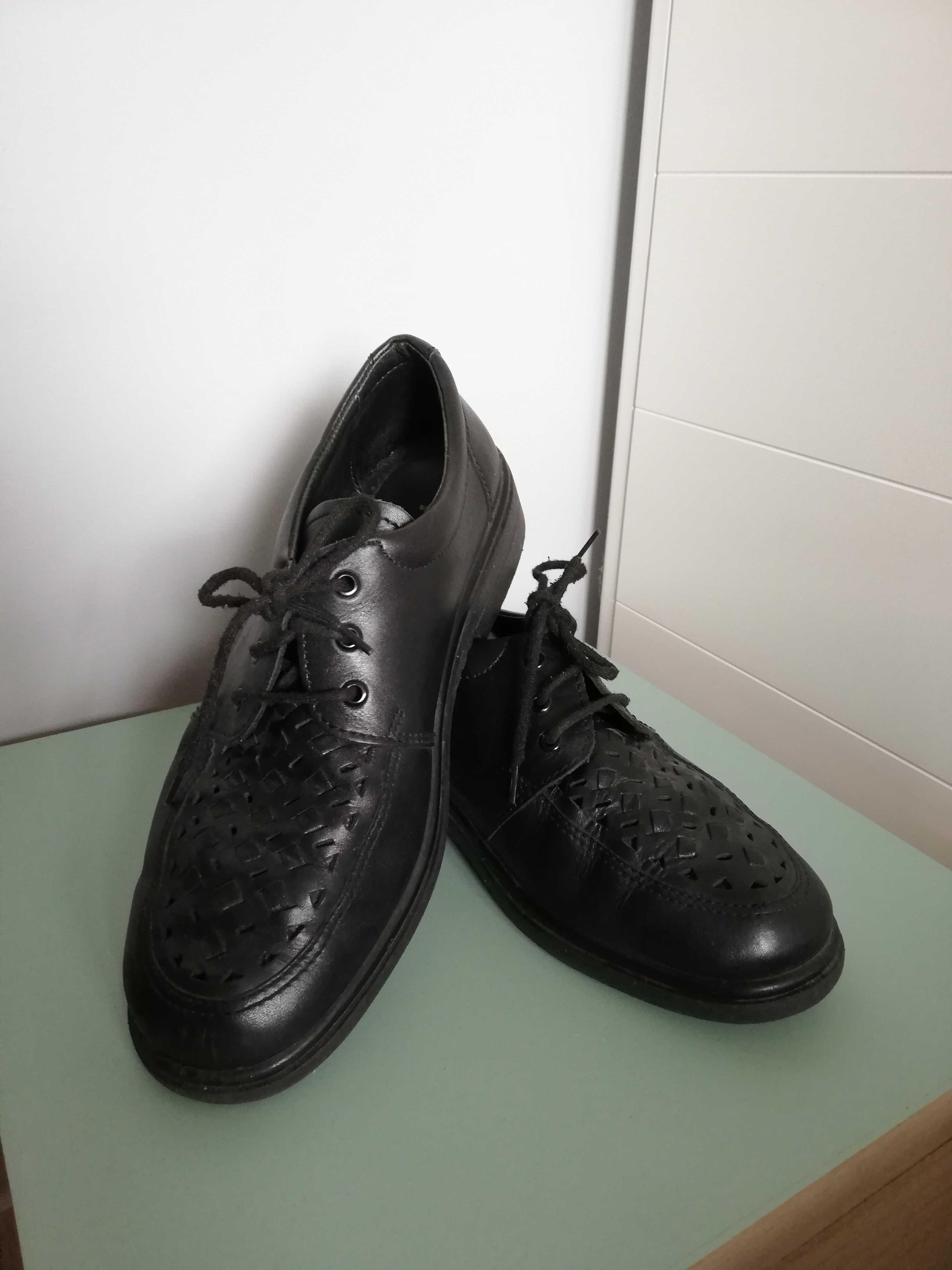 Rohde skórzne czarne buty made in Germany UK 7 / r. 40