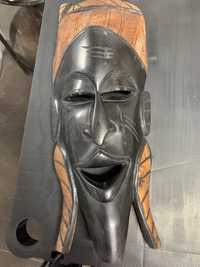 Estatua/figura africana de casca de côco