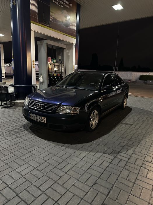 Авто  Audi A6С5 1.9 TDI