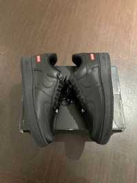 Supreme x Nike Air Force 1 Black Shoes EU 39