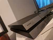 Konsola PlayStation 4