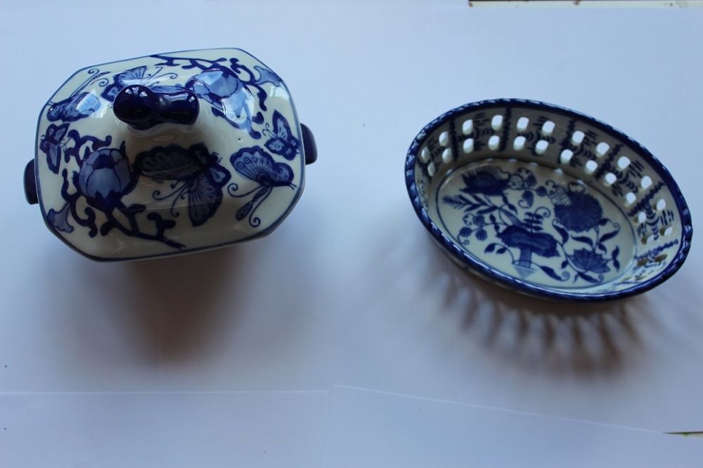 Conjunto de peças em porcelana Portuguesa, Oriental e Vista Alegre