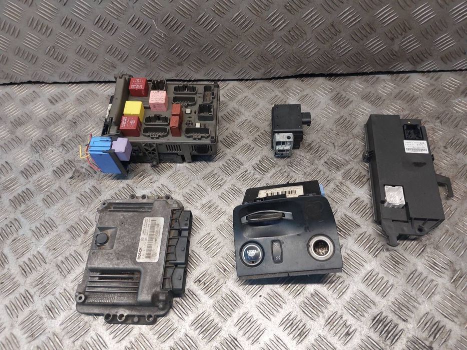 ZESTAW STARTOWY RENAULT ESPACE IV 2.2 DCI 8200311550