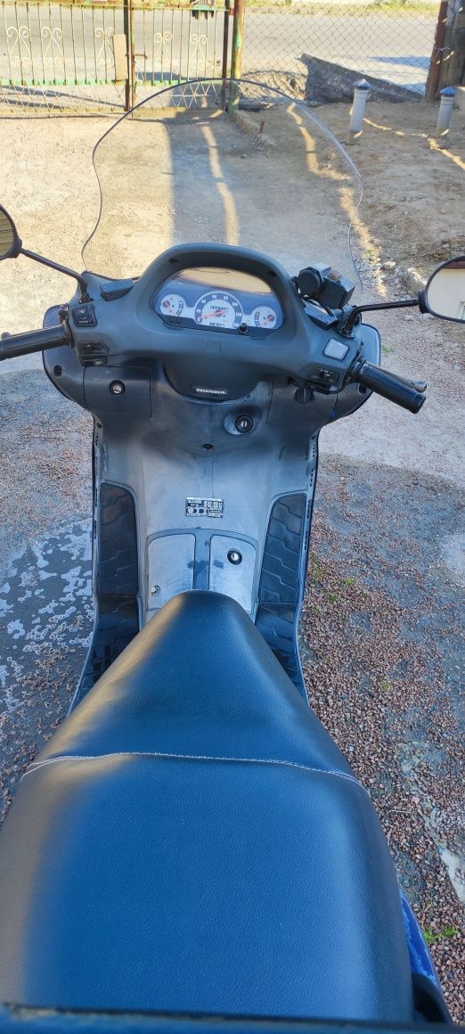 Honda  Pantheon 150