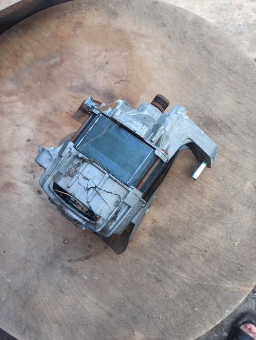 Двигун мотор до пральної машинки siemens