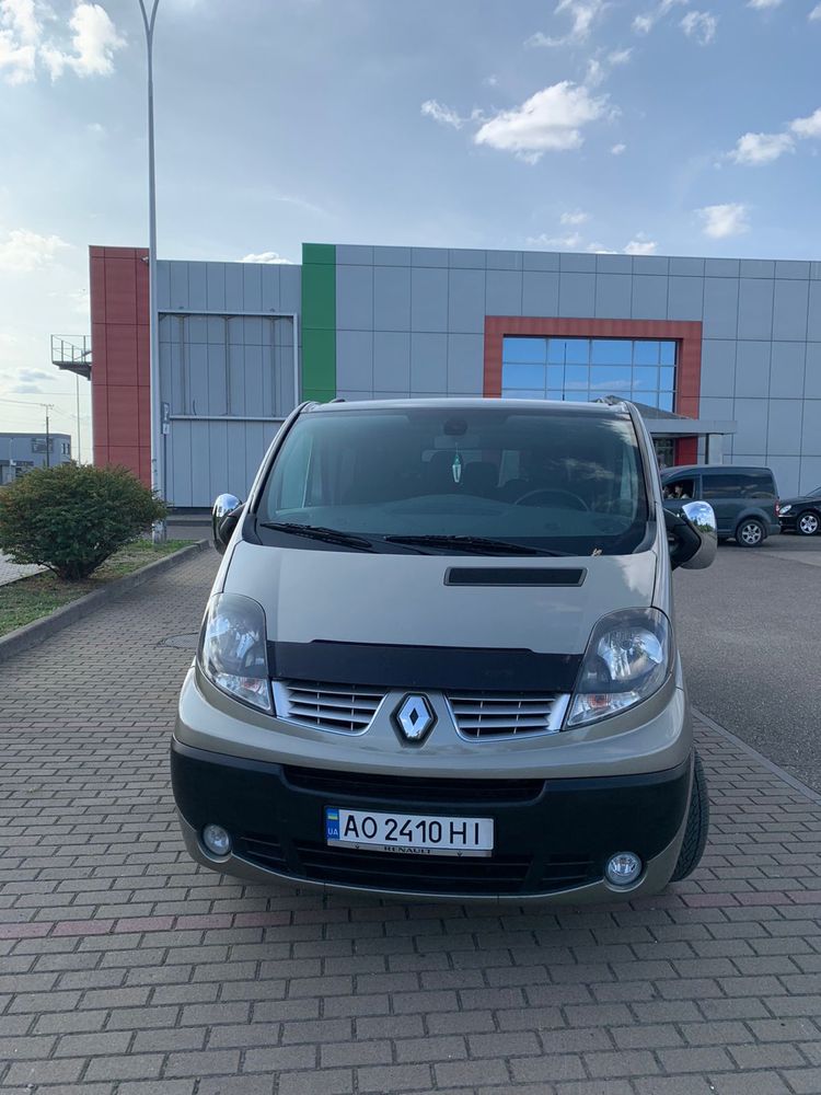 Renault Trafic 2012 рік