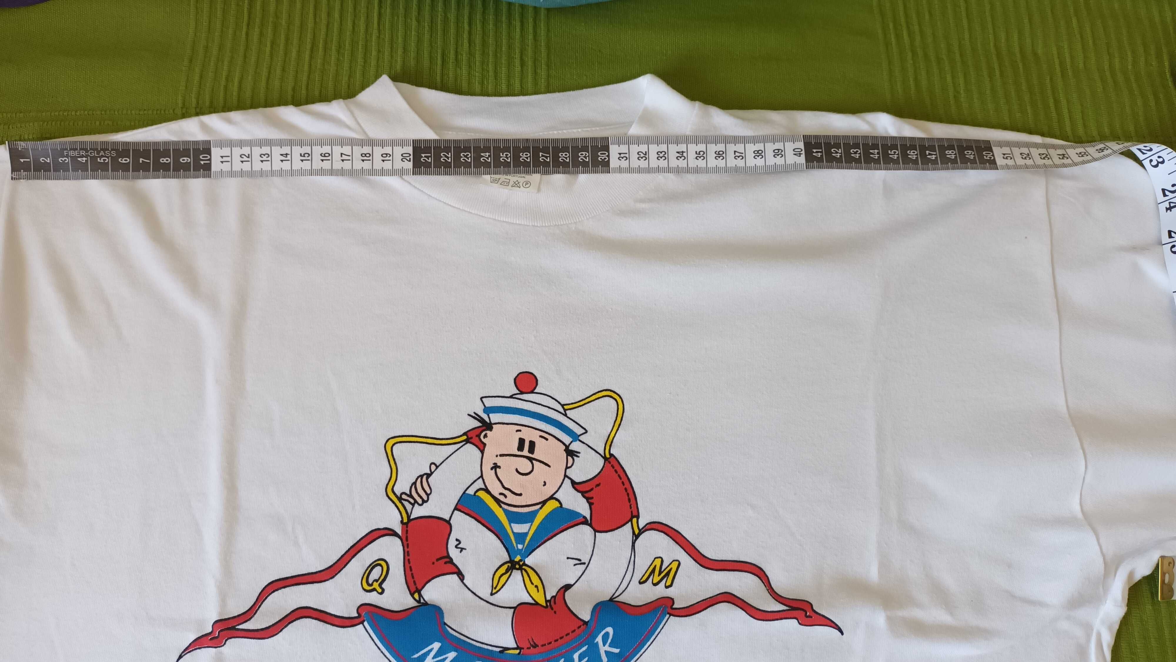 T-shirt branca da Quebramar