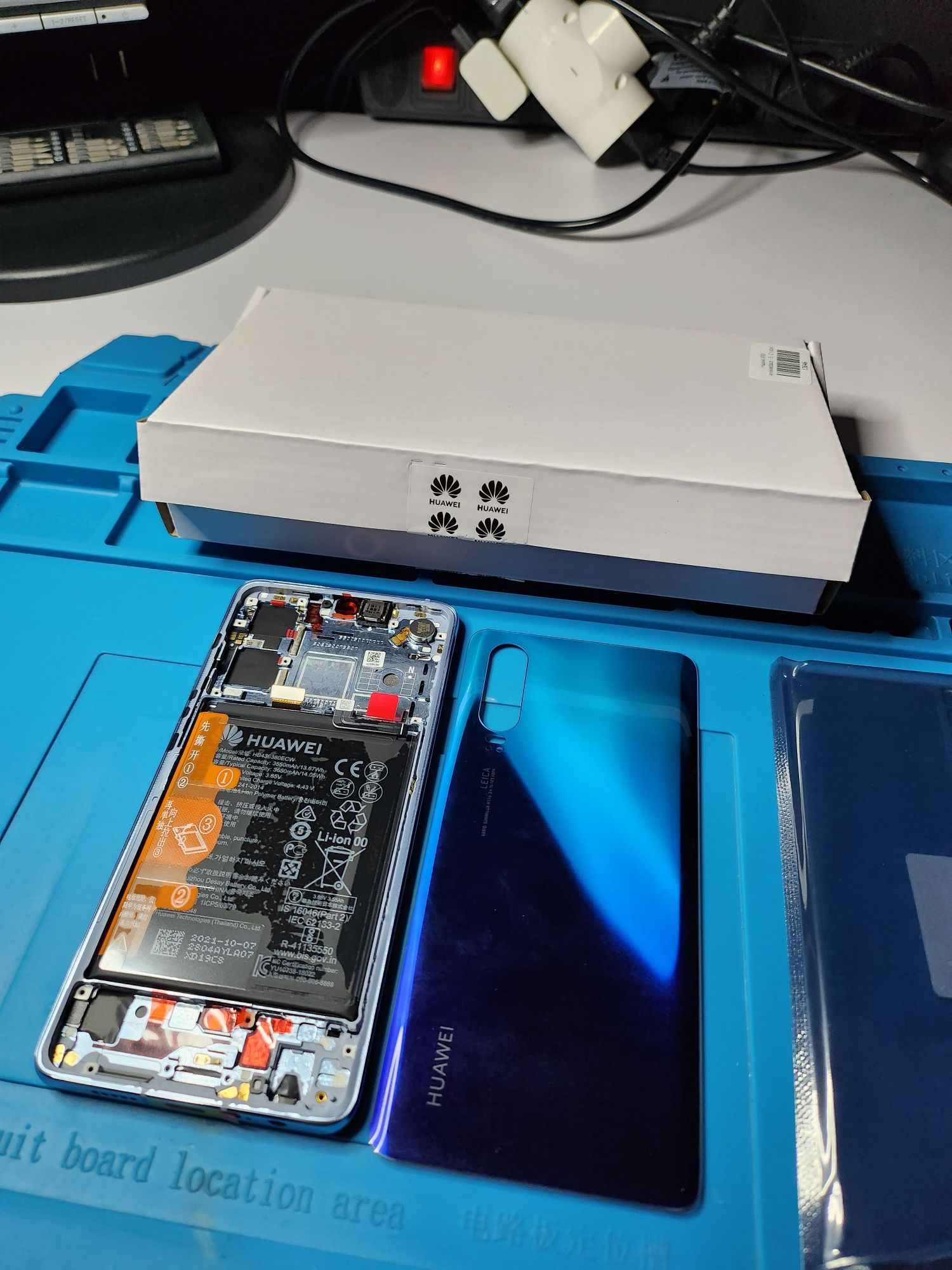 Serwis elektroniki / naprawa telefonów / laptopów i wiele więcej