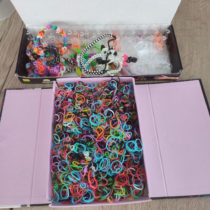 Gumki loom bands