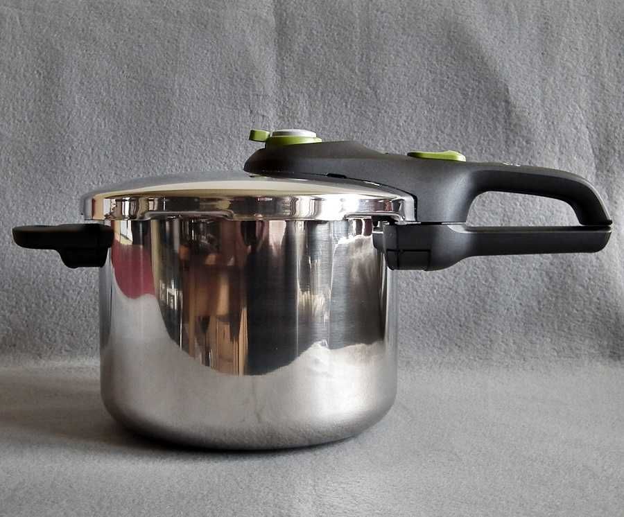 Francuski szybkowar TEFAL Sensor o pojemności 6,0ll, do indukcji