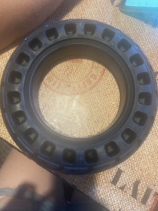 Шина на электросамокат