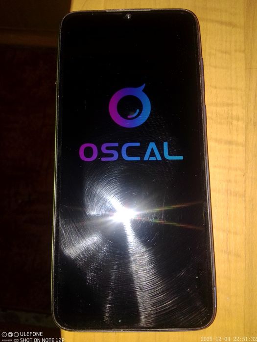 Продам телефоны.