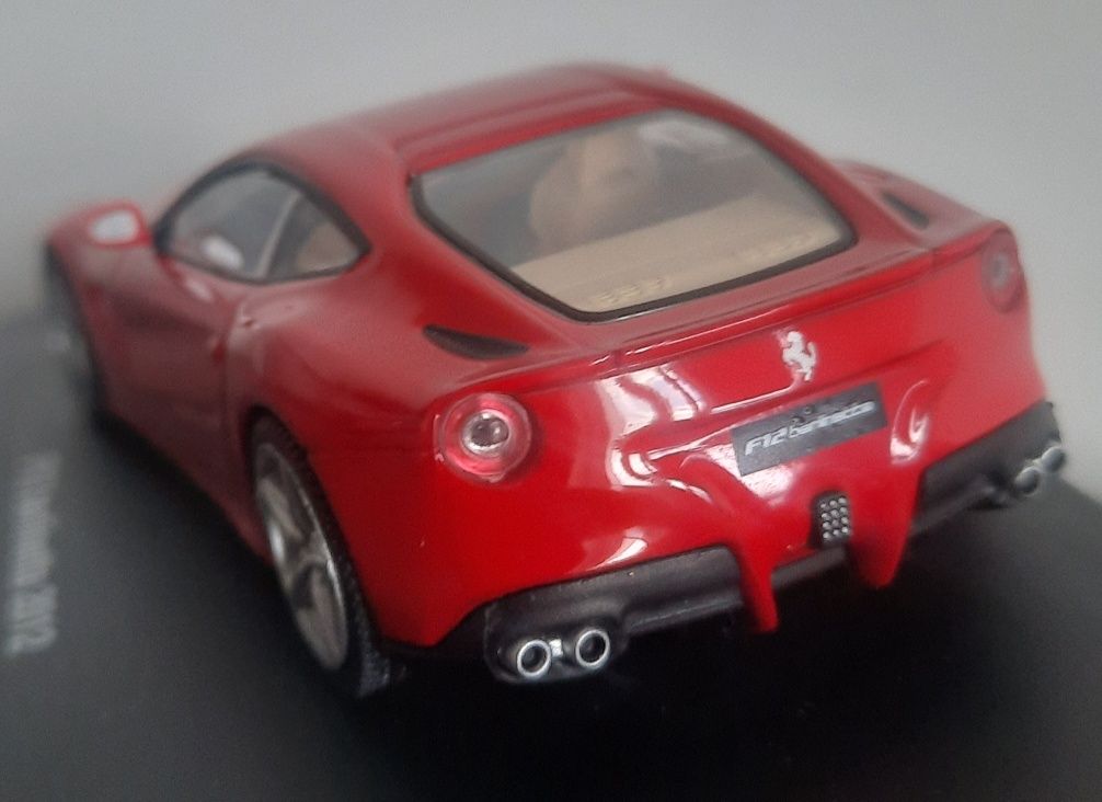 Ferrari f12 berlinetta altaya 1:43