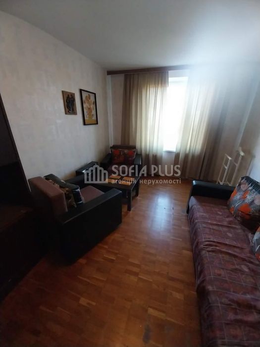 Срочно! 2к, Березняківська вул. 30а, недорого