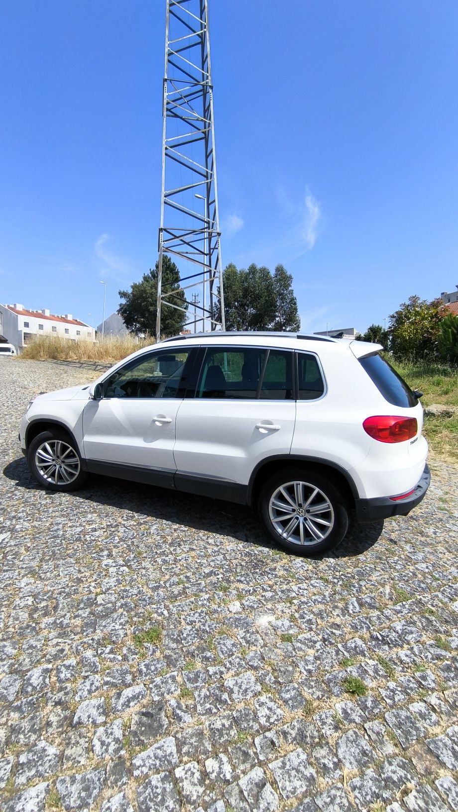 Tiguan 2.0 TDI Com Tecto