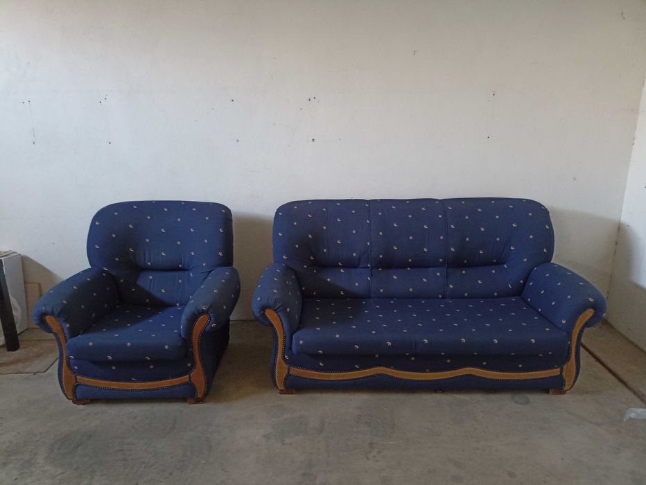 Sofás para doação bom estado