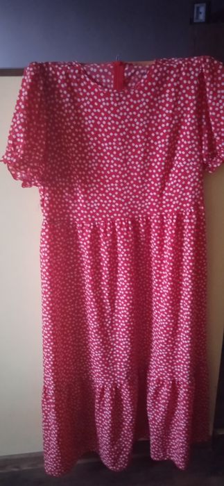 Sukienka długa w kwiaty