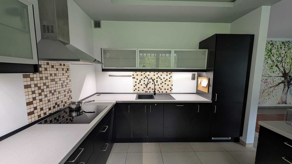 Kuchnia na wymiar IKEA (BLUM, kształt L, 3,5m x 3,1m)