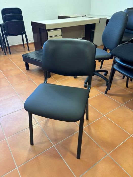Cadeiras de Escritório Pretas – Lote de 20 Unidades