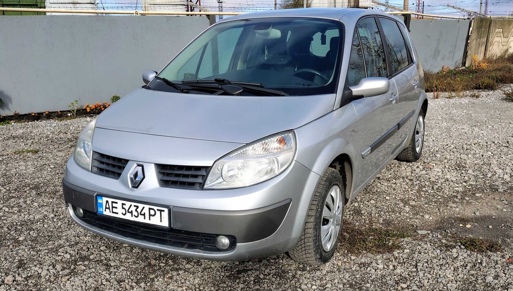 Renault Scenic 2, 2005, 1.6 МТ бенз.